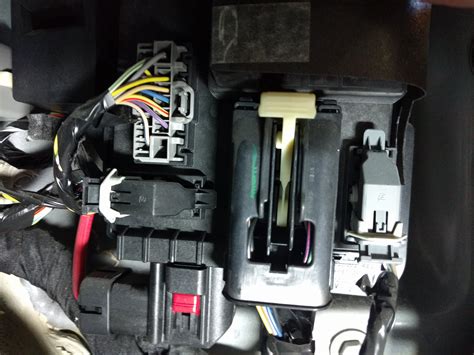 2008 ford escape smart junction box|2009 Ford Escape sjb problems.